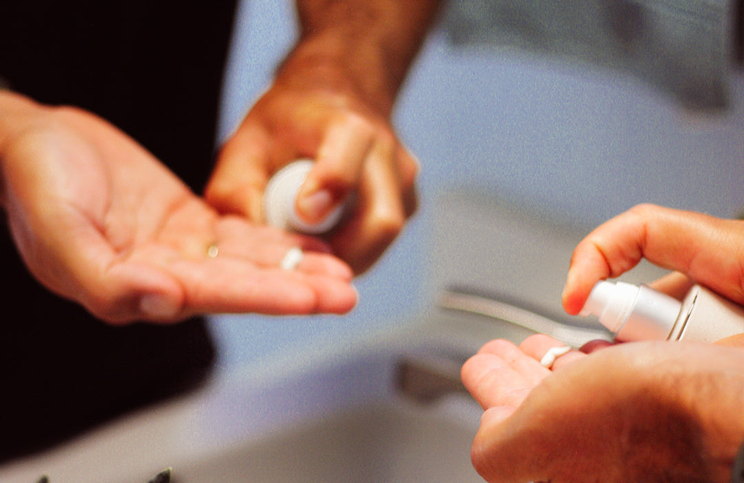 The Sunscreen Dilemma: Mineral Sunscreen vs. Chemical Sunscreen – Which is Right for You?